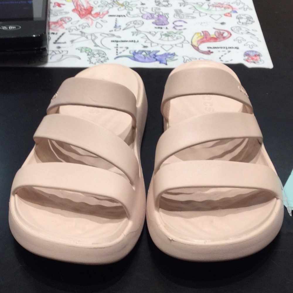 CROCS Mellow Pink Slide